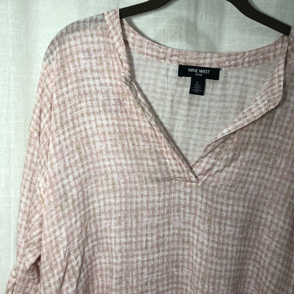 NINE WEST JEANS  blush pink blouse - Picture 3 of 8